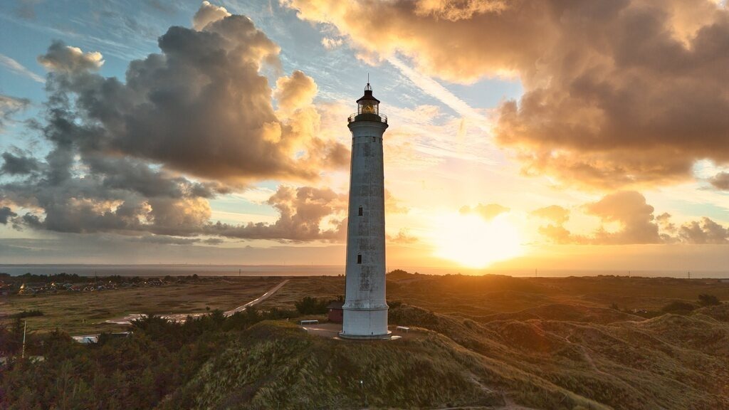 DJI_20251103075357_0092_D | Unvergessliche Erinnerungen in Bildern festgehalten! Ob Hochzeit, Shooting oder Landschaft  - Ich bin dein Fotograf in Erfurt und Umgebung! Photo-Rauch | Sandro Rauch - Realisiert mit Pictrs.com