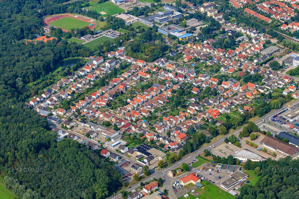 Luftbild: Siedlung von Südosten in Kandel im Bundesland Rheinland-Pfalz in Deutschland. Foto: IMG_33491.jpg vom 05.09.2010 durch Werner Riehm/FLY-FOTO.de