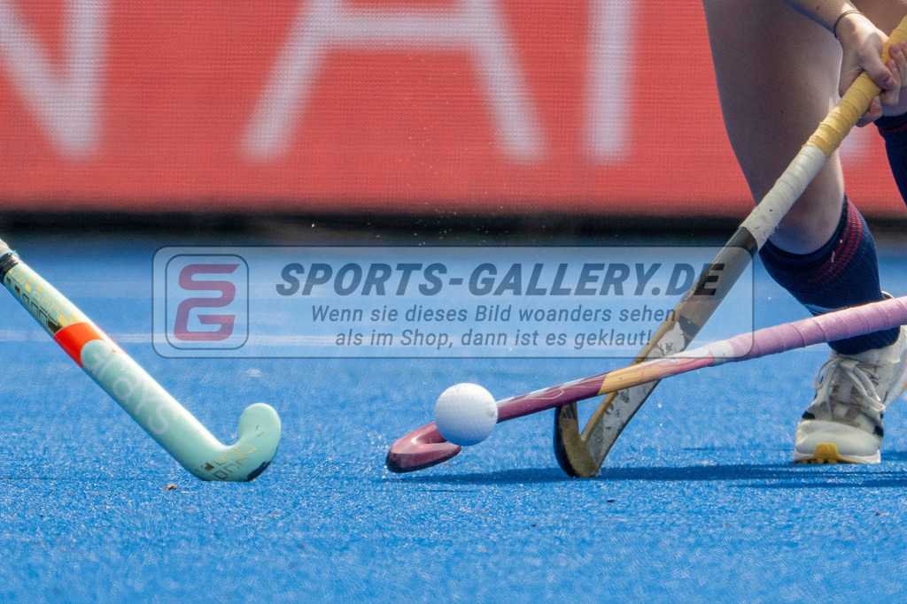 Final4_20250531-1155-Z09_2295 | Krefeld, Deutschland, 31.05.2025:  Feldhockey Final4 2025 – „Deutsche Feldhockey-Meisterschaften 2025“ im Gerd-Wellen-Hockeyanlage am 31.05.2025 in Krefeld, Deutschland. (Foto von Kramhöller/Fehrmann/Kaste)Krefeld, Germany, 31.05.2025: Feldhockey Final4 2025 – „Deutsche Feldhockey-Meisterschaften 2025“ in Gerd-Wellen-Hockeyanlage at 31.05.2025 in Krefeld, Deutschland. (Foto from Kramhöller/Fehrmann/Kaste)