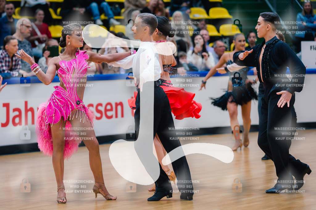 Hessen Tanzt WDSF Open Junior II Latin 3rd (219) Tim Gordon _ Luisa Huber (Schwarz-Weiß-Club Pforzheim)-2025-05-18-5551 | Webshop for digital downloads and prints of dance sport, event & show photographer Julian Link - Realisiert mit Pictrs.com