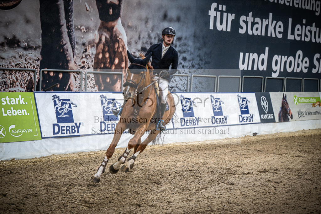 DOS_2759 | Entdecke hochwertige Reitturnierfotos von Foto Oger. Professionell, emotional und authentisch – jetzt Lieblingsmomente im Shop bestellen.Deutschlandweite Turnierfotografie. - Realisiert mit Pictrs.com