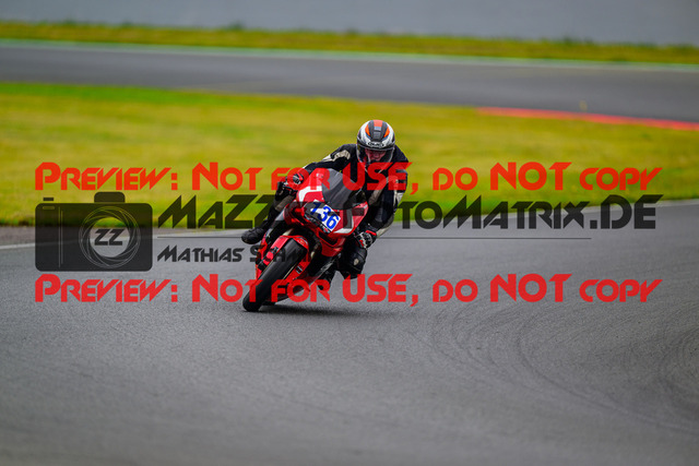 MaZZes_FotoMatrix_240724_6007705_7714 | BLAU