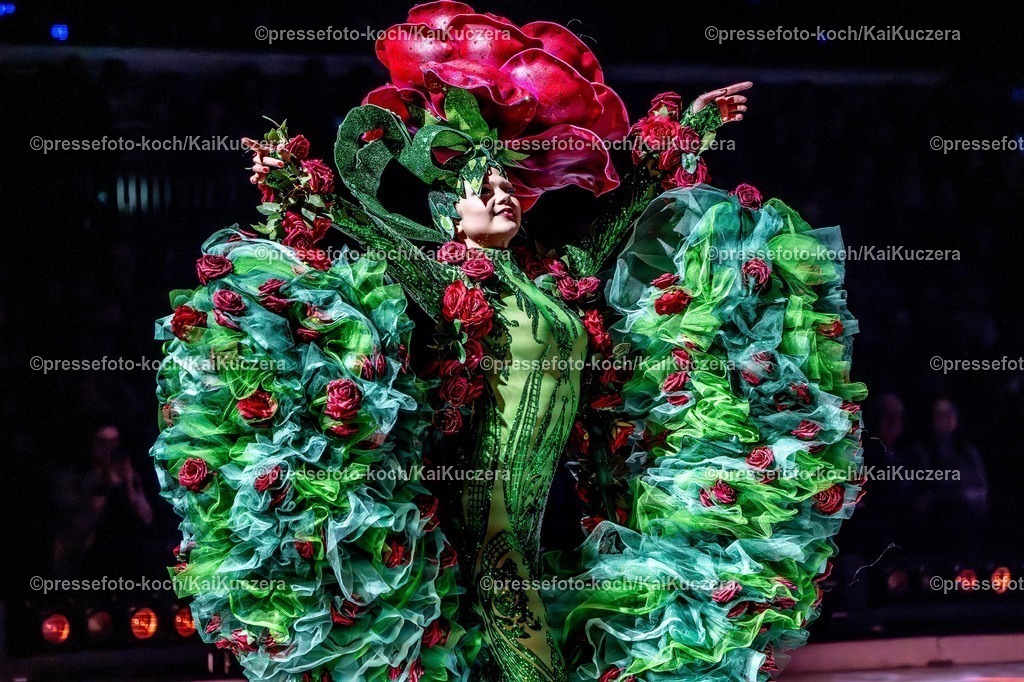 xKKU25042501021 | 25.04.2025, xkkux, Düsseldorf, HOLIDAY ON ICE - Horizons in der Mitsubishi Electric HALLE. 