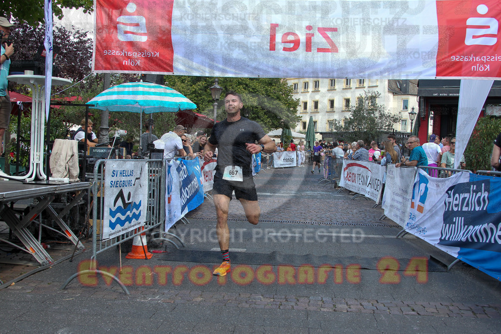 250824_1446_EV4_2202 | Sportfotografie im Rhein-Sieg Kreis, Köln, Bonn, NRW, Rheinland Pfalz, Hessen, etc. Unser Tätigkeitsfeld umfasst den Laufsport vom Volkslauf über den Marathon, Duathlon, Triathon bis zum Ultralauf wie Kölnpfad Ultra oder Schindertrail.