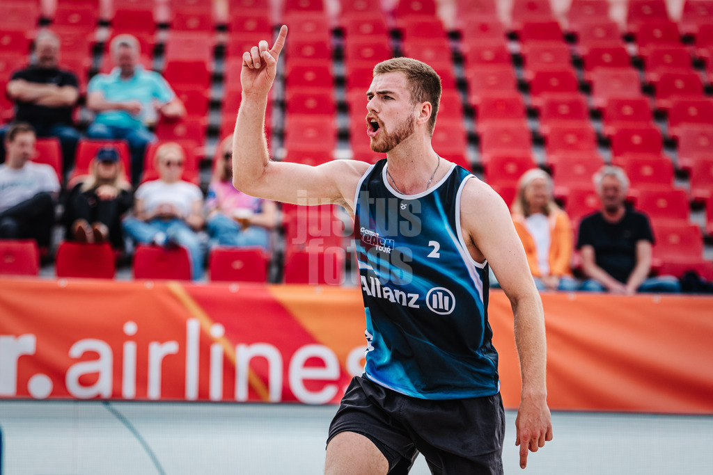 Beachvolleyball | Männer | German Beach Tour 2024 | Tourstop Bremen | 06.06.2024 | Luis Henrichs jubelt