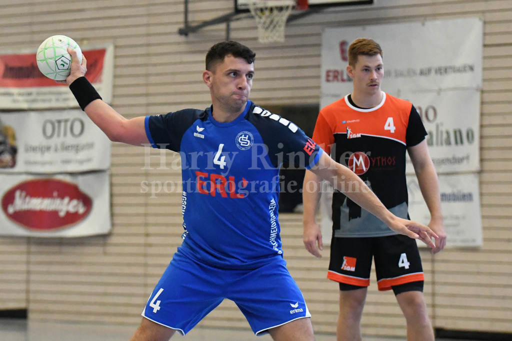 HC Deggendorf : SG Moosburg | HC Deggendorf : SG MoosburgValentin Lotos (Kapitän HC Deggendorf) - Realisiert mit Pictrs.com