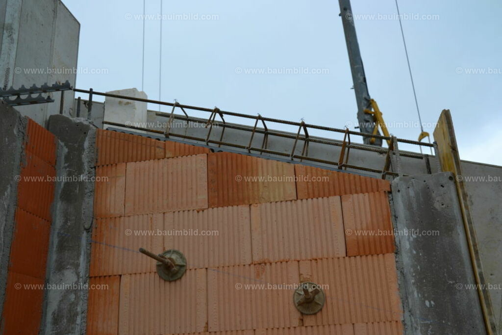 bib-hbablauf-rohbau-abkd-0119 | Nach LV-Leistungsgruppen sortierte Detailfotos über den Bau eines Hauses. Alle Hausbau-Bilder direkt vom Urheber und Autor der Website Haus-Selber-Bauen.com