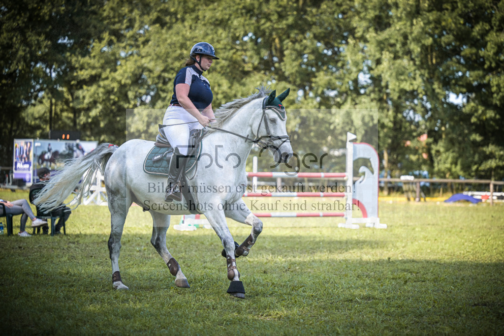 DOS_0621 | Entdecke hochwertige Reitturnierfotos von Foto Oger. Professionell, emotional und authentisch – jetzt Lieblingsmomente im Shop bestellen.Deutschlandweite Turnierfotografie. - Realisiert mit Pictrs.com