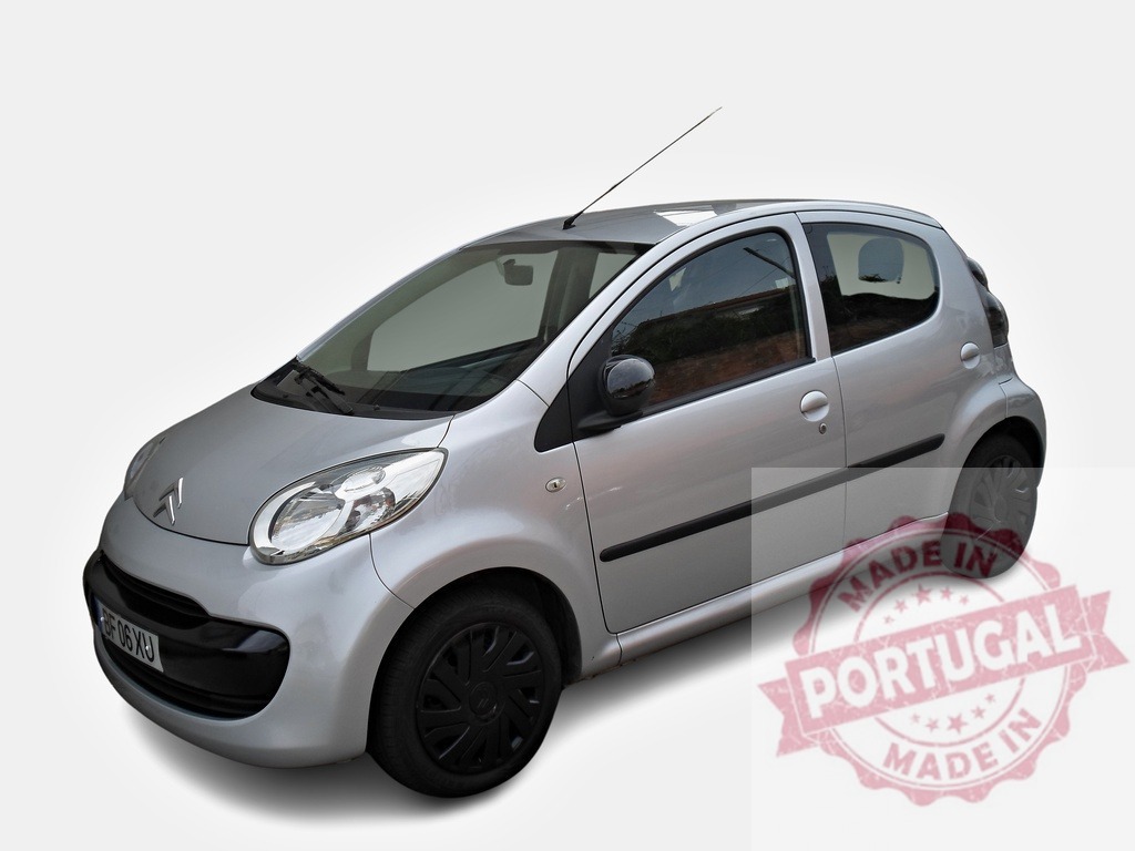 Silver Citroën C1 Showing Modern City Car Design | Contemporary compact car representing efficient urban transportation, highlighting modern automotive design - Realized with Pictrs.com
