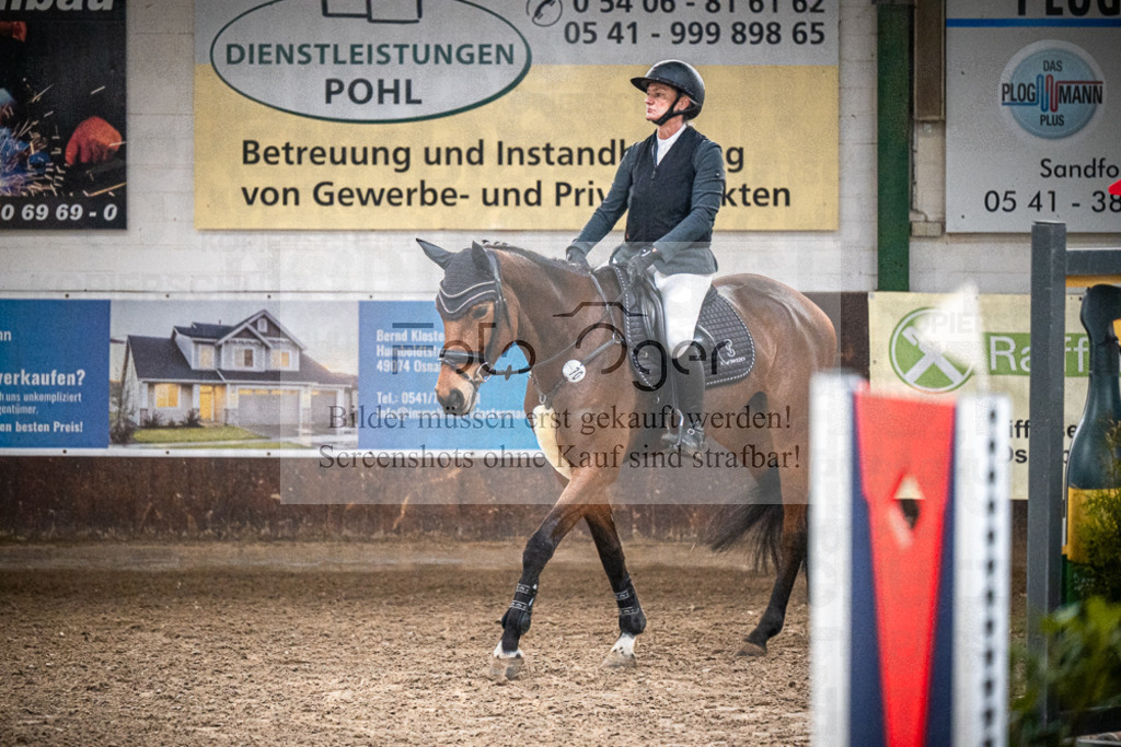 DOS_1008 | Entdecke hochwertige Reitturnierfotos von Foto Oger. Professionell, emotional und authentisch – jetzt Lieblingsmomente im Shop bestellen.Deutschlandweite Turnierfotografie. - Realisiert mit Pictrs.com