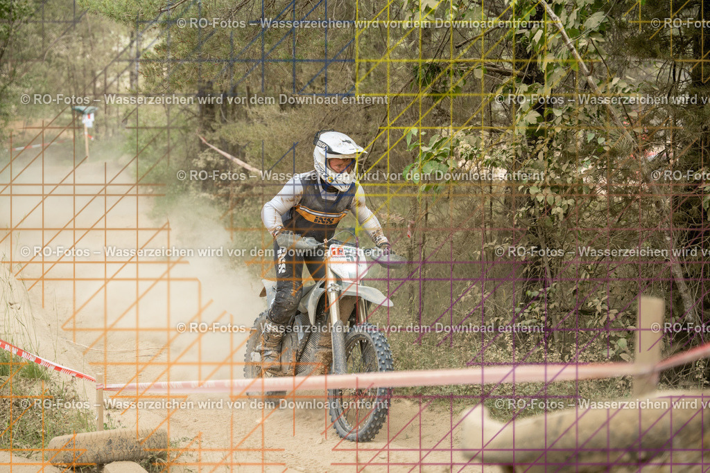 Niederwürzbach 4 Lauf-894 | Sportfotografie von RO-Fotos: Motorsport, Motocross, Enduro, Laufveranstaltungen und Triathlon. Professionelle Fotos von Sportlern und Events. - Realisiert mit Pictrs.com