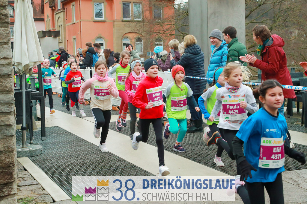 400m AOK Junior Cup | 3 Koenigslauf 2024 400m AOK Junior Cup - Realisiert mit Pictrs.com