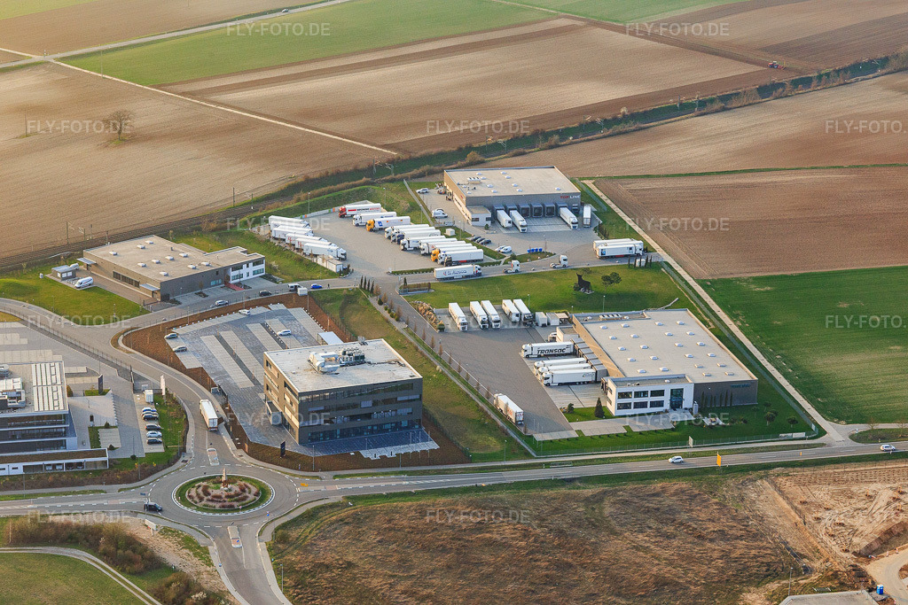 Luftbild: Markthalle 5, TRANSAC Logistics GmbH und Kardex Software GmbH in Rülzheim im Bundesland Rheinland-Pfalz in Deutschland.Foto: IMG_113273.jpg vom 23.03.2019 durch Werner Riehm/FLY-FOTO.deMARKTHALLE-5.DETRANSAC Logistics GmbHOffizielle von Kardex | Kardex Remstar | Kardex Mlog