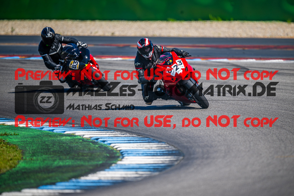 MaZZes_FotoMatrix_240520_6007705_7438 | GELB