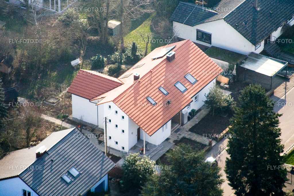 Zeppelinstr | Luftbild: Zeppelinstr in Kandel im Bundesland Rheinland-Pfalz in Deutschland. Foto: IMG_5358.jpg vom 18.02.2007 durch Werner Riehm/FLY-FOTO.de - Realisiert mit Pictrs.com