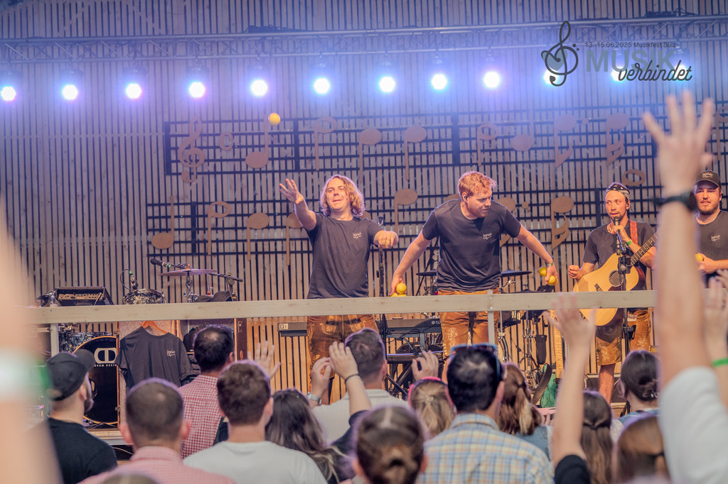 DSC_3446 | "Fussifoto.com – Ihr Ansprechpartner für hochwertige Fotografie! Entdecken Sie kreative Bilder und professionelle Dienstleistungen. Kontaktieren Sie uns für Ihre Projekte!"