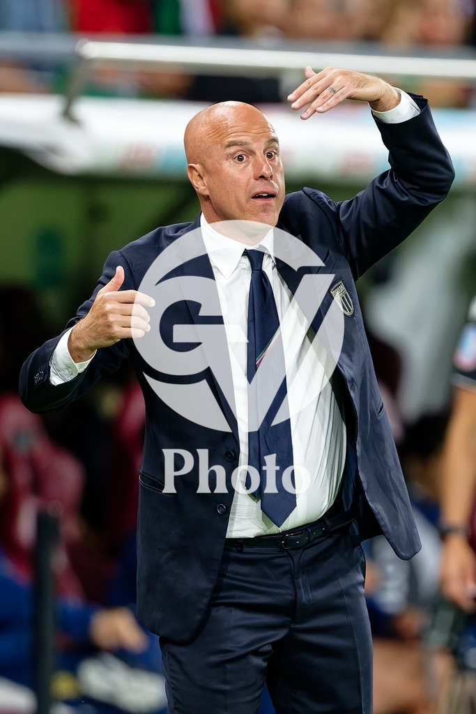 Portugal v Italy - UEFA Women's EURO 2025 Group B | GENEVA, SWITZERLAND - JULY 7:  Andrea Soncin of Italy gestures   during the UEFA Women's EURO 2025 Group B match between Portugal and Italy at Stade de Geneve on July 7, 2025 in Geneva, Switzerland. (Photo by Giuseppe Velletri/Sports Press Photo/Getty Images)
