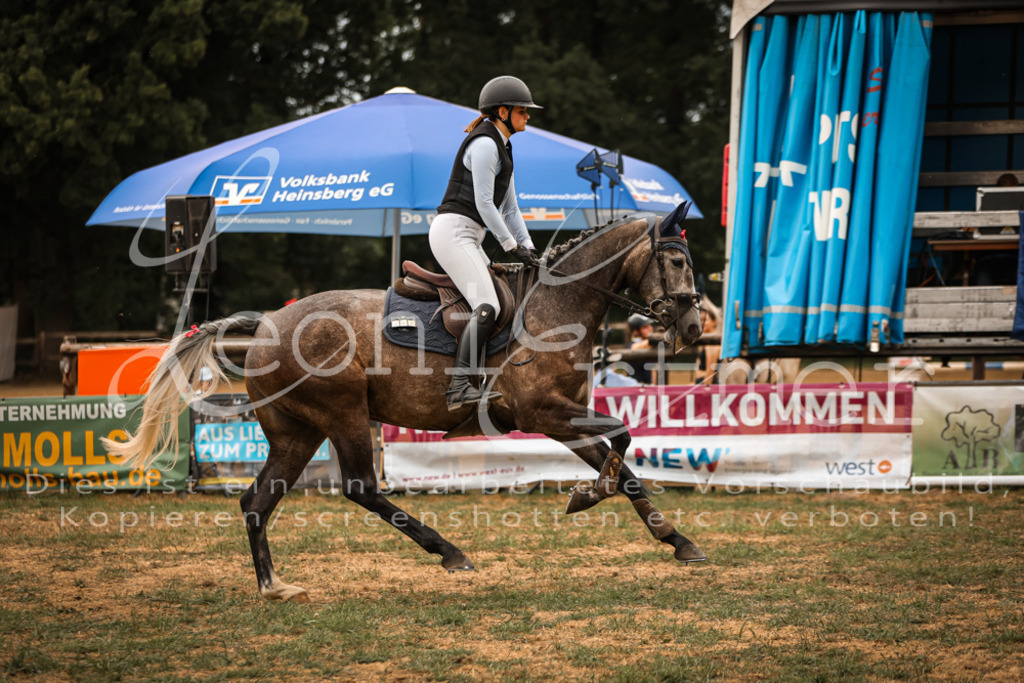 17.SaStA00199 | Leoni Ertmer Photography - Realisiert mit Pictrs.com