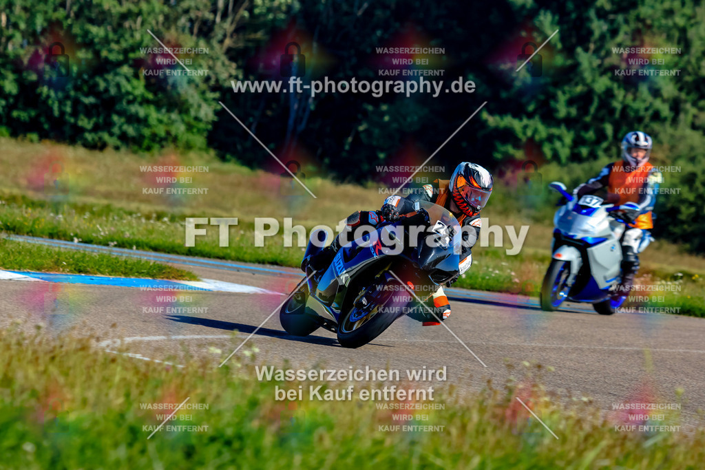 027-1825 | Hier findet Ihr Bilder von Touristenfahrten auf der Nürburgring Nordschleife oder von anderen Veranstaltungen die ich besucht habe. Viel Spass beim Durch Schauen 