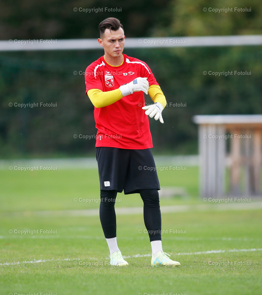 A_LUI_071023_01 | SPORT,FUSSBALL,LL.OST. ASKOE OEDT 1B-SV HAKA TRAUN 07.10.2023 IM BILD:KAI LANG  (OEDT  FOTO:FOTOLUI