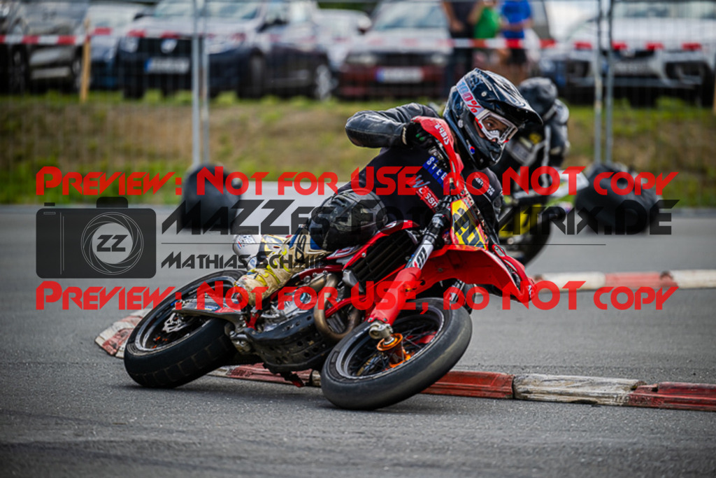 MaZZes_FotoMatrix_220904_4221 | S1