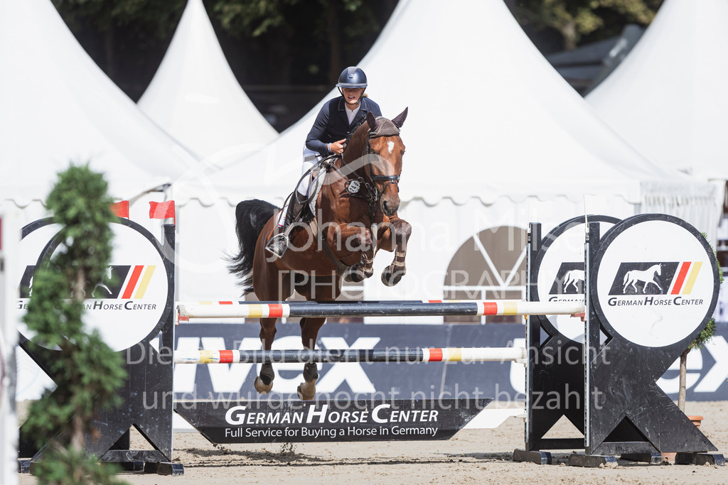240912_OWLCh_SprPf-M-157 | Deine schönsten Turniermomente als professionelle Fotos! Entdecke hochwertige Pferdesport-Fotografie im Online-Shop. Jetzt Fotos finden & bestellen!