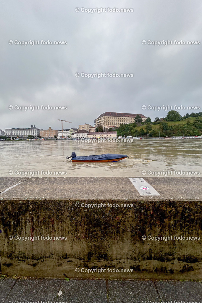 Linz_ Urfahr_ Hochwasser_ 17.09.2024-25 | 17.09.2024, Linz, AUT, Urfahr, Hochwasser, im Bild Hochwasser, Hochwasserschutz Donaulaende Linz Urfahr, Donau, Linzer Strasse, Ueberflutung
