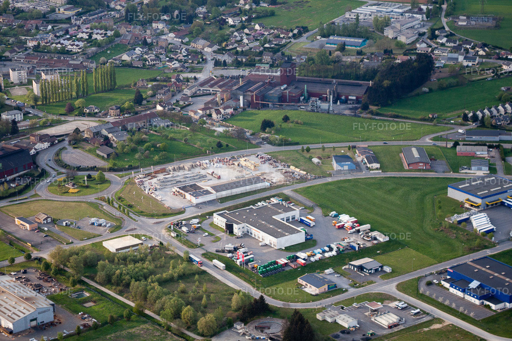 Ortsansicht | Luftbild: Ortsansicht in Vrigne-aux-Bois im Bundesland Ardennes in Frankreich. Foto: IMG_39861.jpg vom 16.04.2011 durch Werner Riehm/FLY-FOTO.de - Realisiert mit Pictrs.com