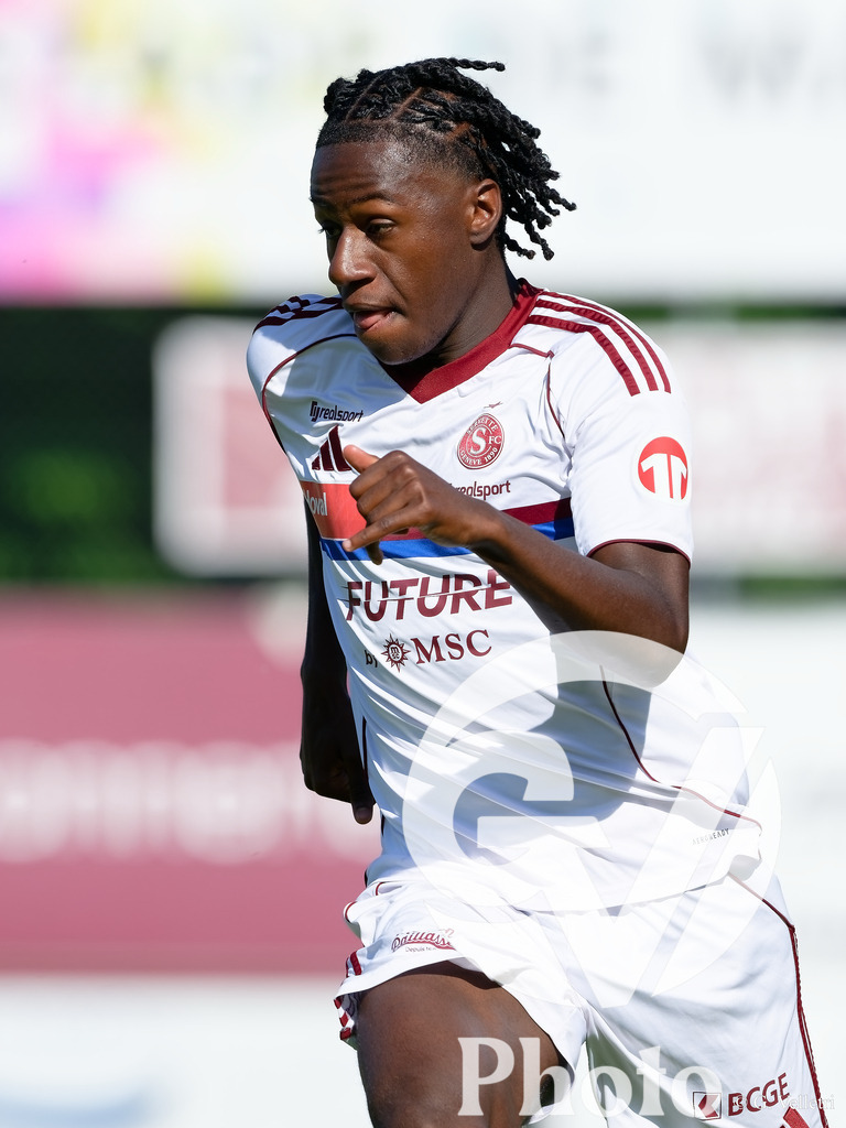 Lancy FC  v Servette FC M-21  - 1ere ligue Classic  | Geneva, Switzerland - April 25 : during the 1ere ligue Classic  match between Lancy FC  and Servette FC M-21  at Stade de Marignac on April 25 , 2026 in Geneva, Switzerland.