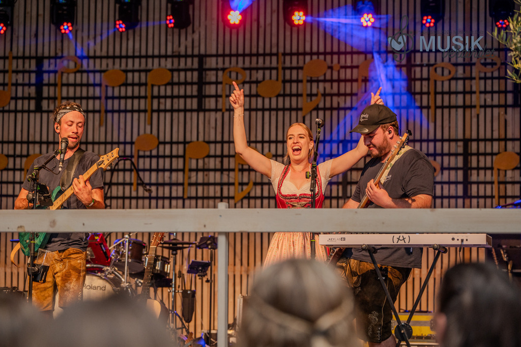 DSC_3282 | "Fussifoto.com – Ihr Ansprechpartner für hochwertige Fotografie! Entdecken Sie kreative Bilder und professionelle Dienstleistungen. Kontaktieren Sie uns für Ihre Projekte!"