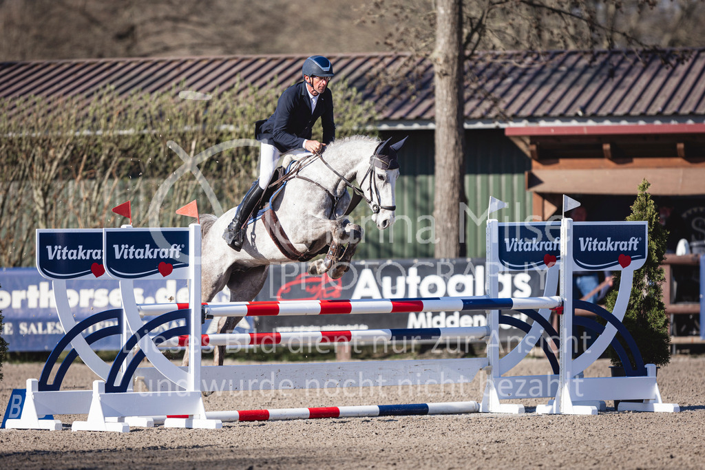 250408_Mühlen_SprPf-A2-215 | Deine schönsten Turniermomente als professionelle Fotos! Entdecke hochwertige Pferdesport-Fotografie im Online-Shop. Jetzt Fotos finden & bestellen!