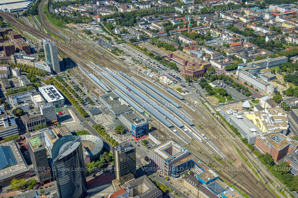 Dortmund240800844 | Luftbild, Hbf Hauptbahnhof, Dortmund und Bahnsteige, Bahnhofsgebäude und Bahnhofsvorplatz, Deutsches Fußballmuseum und Hochhaus Harenberg City-Center, City, Dortmund, Ruhrgebiet, Nordrhein-Westfalen, Deutschland