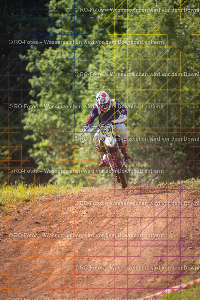 Wolfshausen 4 Lauf -434 | Sportfotografie von RO-Fotos: Motorsport, Motocross, Enduro, Laufveranstaltungen und Triathlon. Professionelle Fotos von Sportlern und Events. - Realisiert mit Pictrs.com