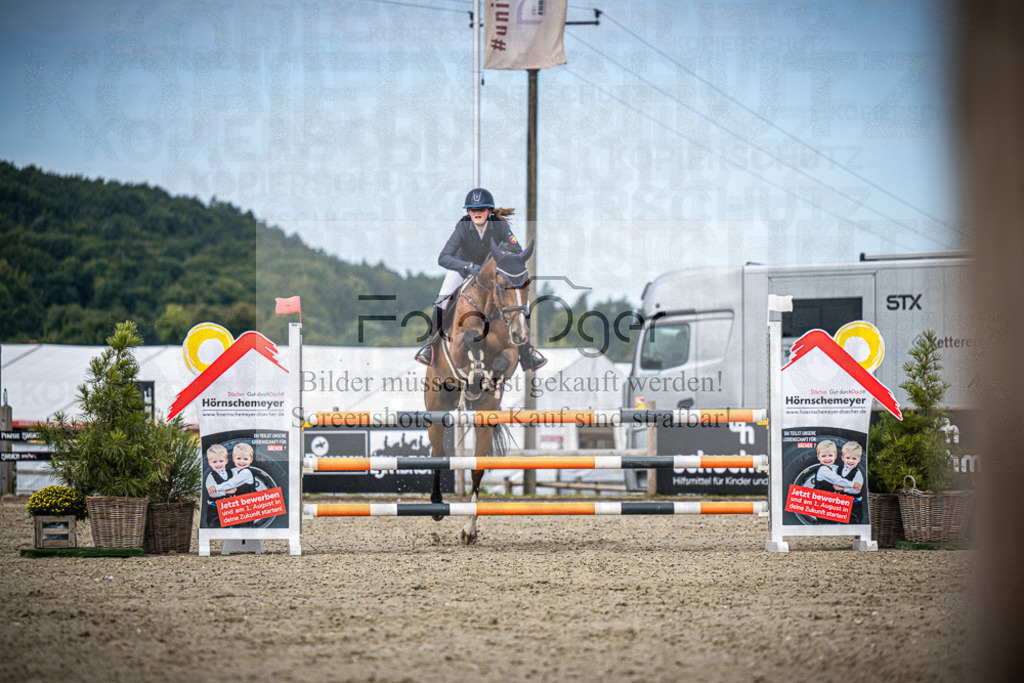 DOS_9677 | Entdecke hochwertige Reitturnierfotos von Foto Oger. Professionell, emotional und authentisch – jetzt Lieblingsmomente im Shop bestellen.Deutschlandweite Turnierfotografie. - Realisiert mit Pictrs.com