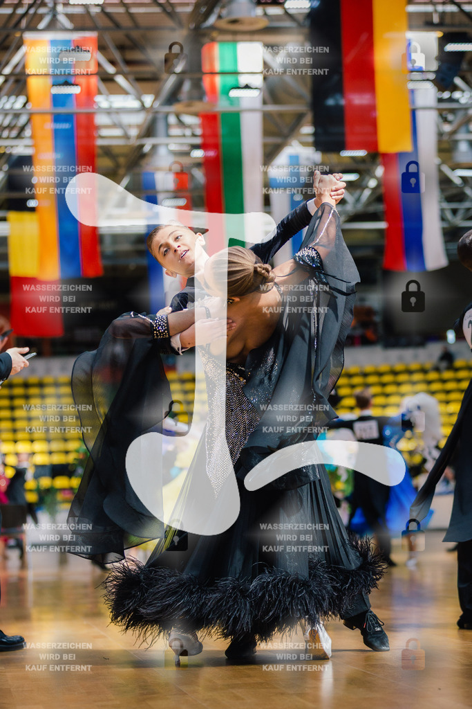 Hessen Tanzt WDSF Open Junior II Standard 2nd (204) Kristiyan Donchev _ Martina Kondaklieva (Bulgaria)-2025-05-17-7500 | Webshop for digital downloads and prints of dance sport, event & show photographer Julian Link - Realisiert mit Pictrs.com