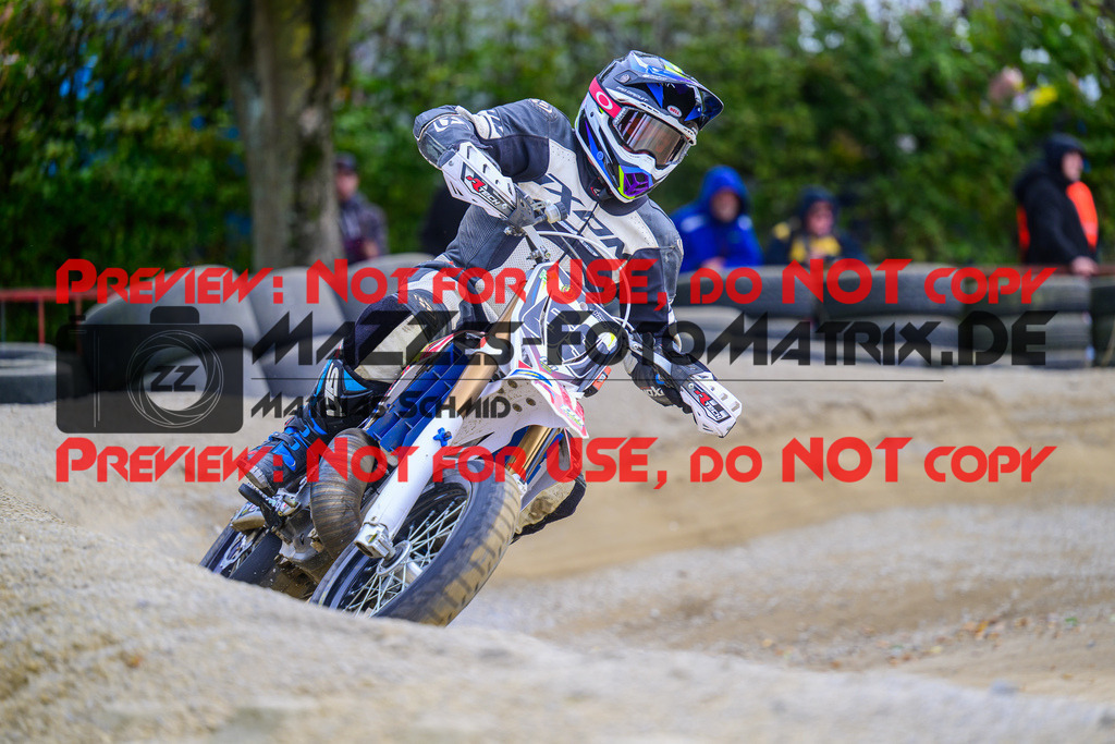 MaZZes_Fotomatrix_20241006_6021986_1731 | SENIOR