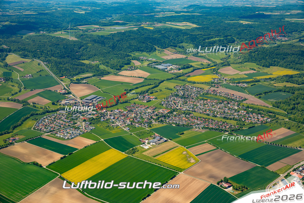 Luftaufnahme von  Michelfeld - Die Luftaufnahme wurde 2025 vom UL-Flugzeug heraus erstellt ( keine Drohne ) - Hochauflösende Luftaufnahme - für professionelle Ausdrucke geeignet. Die Geschenkidee !Mit Lizenz und Bildrechte bestellbar