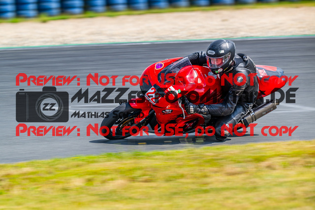 MaZZes_FotoMatrix_240724_6007705_9472 | ROT