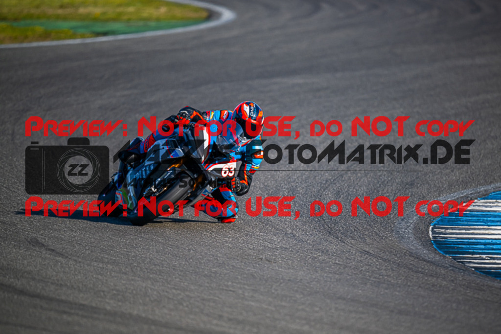 MaZZes_FotoMatrix_230410_1845 | ROT