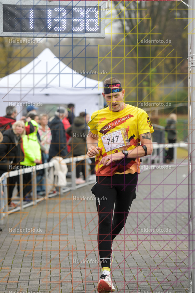 Neusser Erftlauf 2025  | 15km Neusser Erftlauf 2025 Foto: Heldenfoto.de