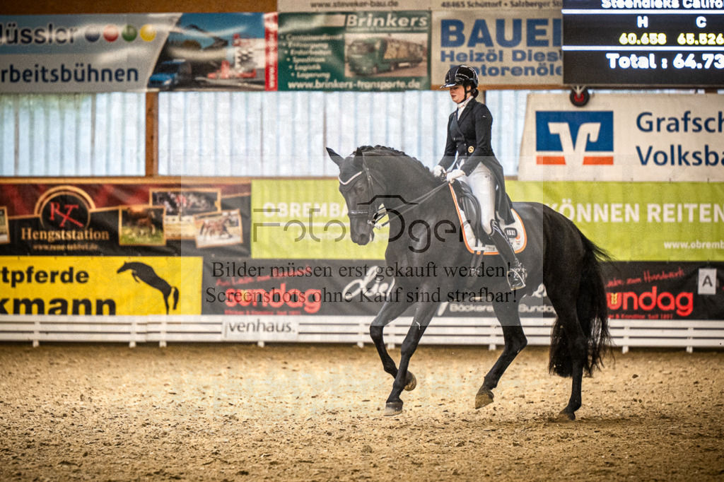 DOS_2501 | Entdecke hochwertige Reitturnierfotos von Foto Oger. Professionell, emotional und authentisch – jetzt Lieblingsmomente im Shop bestellen.Deutschlandweite Turnierfotografie. - Realisiert mit Pictrs.com