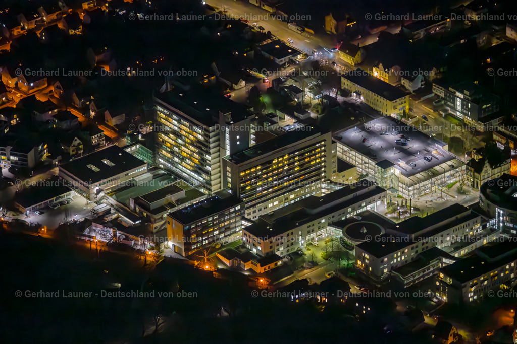3900750 | Klinikum Ludwigsburg, Nachtaufnahme