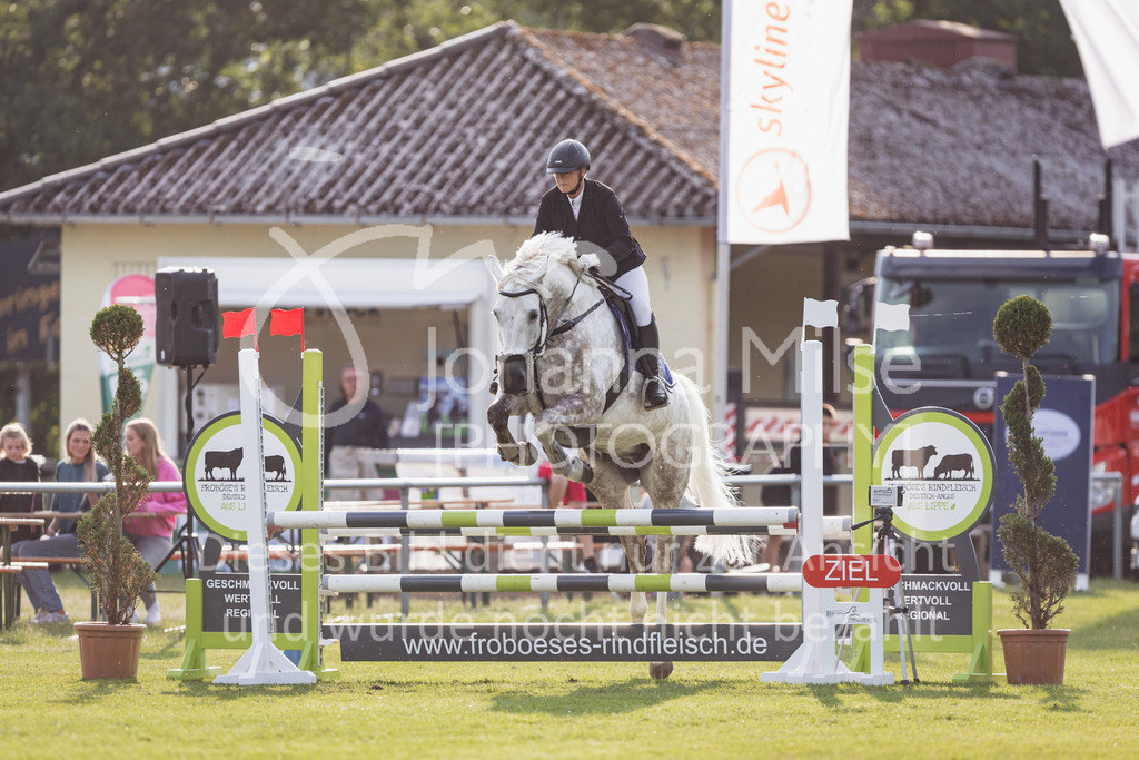 230713_LC_StilA-943 | Deine schönsten Turniermomente als professionelle Fotos! Entdecke hochwertige Pferdesport-Fotografie im Online-Shop. Jetzt Fotos finden & bestellen!