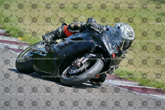 26BT02-1140 | markuskiefer.com - Realisiert mit Pictrs.com