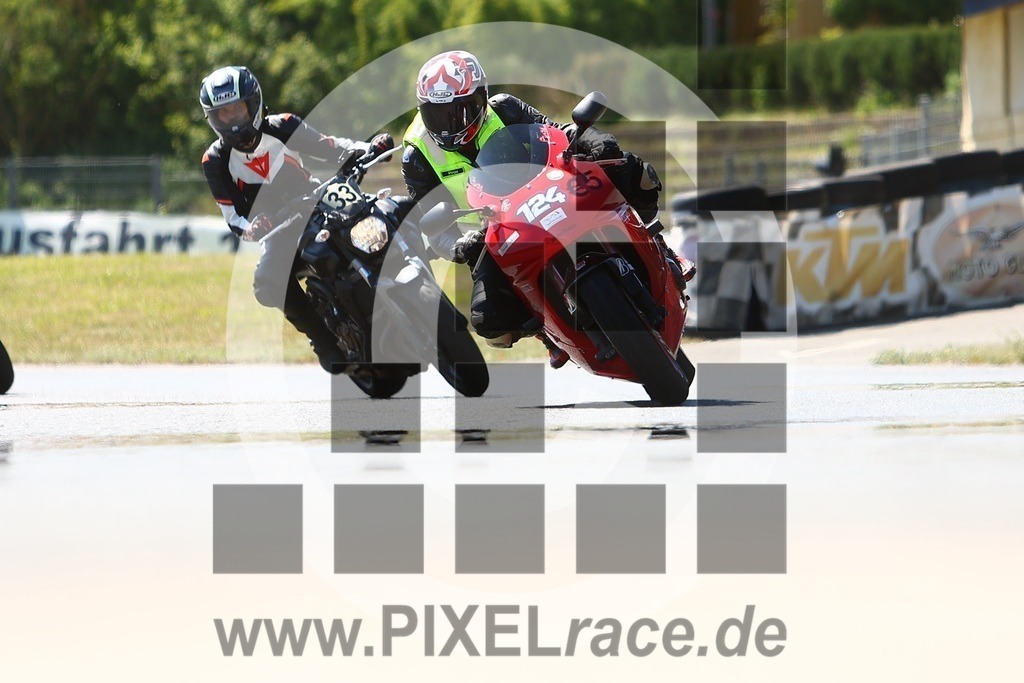 0033-20250513_01264 | Schöne Erinnerungen an spannende Momente - das festzuhalten ist unser Job. PIXELrace.de ist seit 2003 auf den Rennstrecken Europas unterwegs um die Action draußen beim Fahren und die wunderbare Stimmung imm Fahrerlager für euch einzufangen.