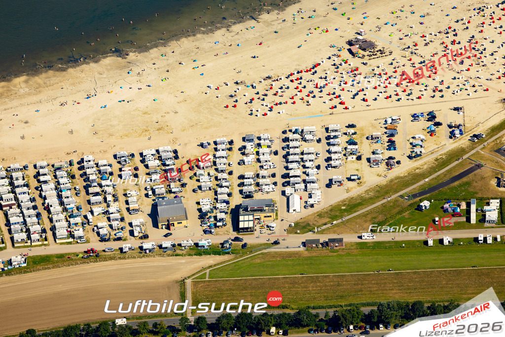 Aktuelles Luftbild von Bensersiel Strand Esens - Die Luftaufnahme wurde 2022 mittels UL-Flugzeug erstellt ( keine Drohne ) - hochauflösende Kamera-Systeme von  Canon -Beste Qualität - Für grossformatige Ausdrucke geeignet. Die Geschenkidee !