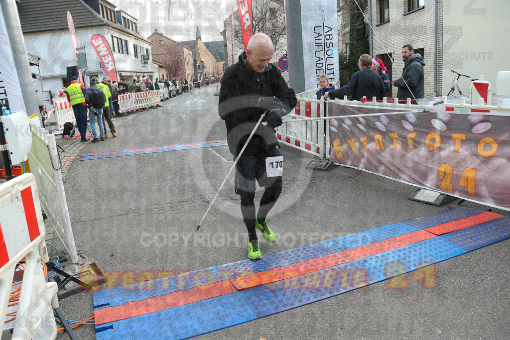 221127_1142_EX1_1764 | Sportfotografie im Rhein-Sieg Kreis, Köln, Bonn, NRW, Rheinland Pfalz, Hessen, etc. Unser Tätigkeitsfeld umfasst den Laufsport vom Volkslauf über den Marathon, Duathlon, Triathon bis zum Ultralauf wie Kölnpfad Ultra oder Schindertrail.