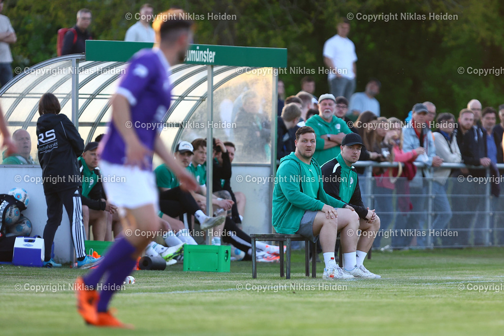 NH_PSVUnionNeumünster_VfRNeumünster_KreispokalKFVHolstein_30042025 | Dennis Buthmann (Trainer, PSV Union Neumünster)Fußball I Herren I Kreispokal KFV Holstein I Saison 2024-2025 I Halbfinale I PSV Union Neumünster - VfR Neumünster I 30.04.2025 I Sportplatz Stettiner Straße