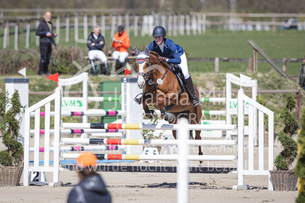 220416_4_L-Stil1-405 | Frühlingsfest der Pferde
Herford
16.April 2022
04/1 Stilspringprüfung Kl.L geschlossen 0-78 RLP