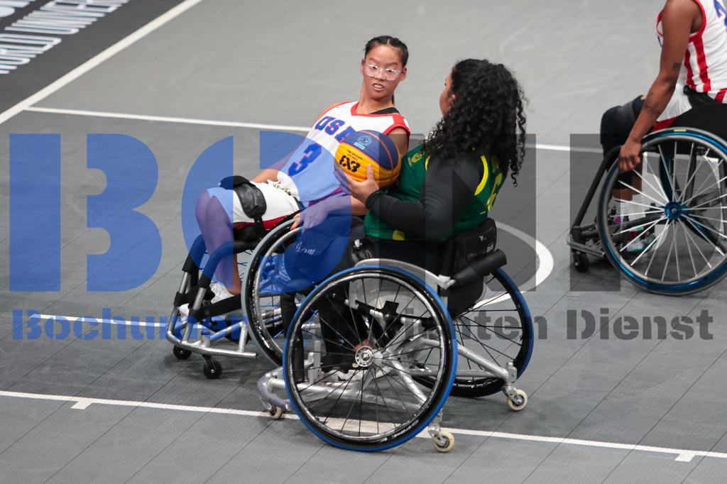 SES_TTG3X320250717-119 | bond - Realisiert mit Pictrs.com